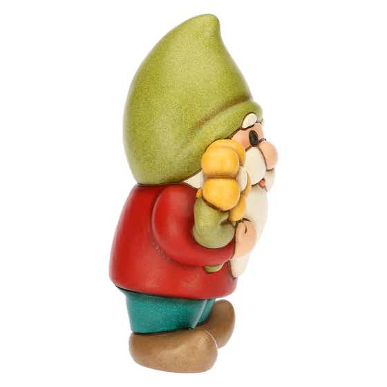 Gnomo Oliver con fiore in ceramica Inverno Incantato