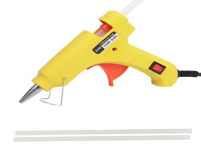 Hot glue gun with glue sticks