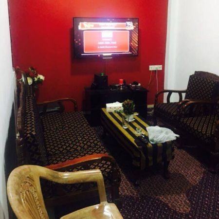 Unfurnished  3 BHK Two-storey individual house available for rent in Dickmans Road Bambalapitiya