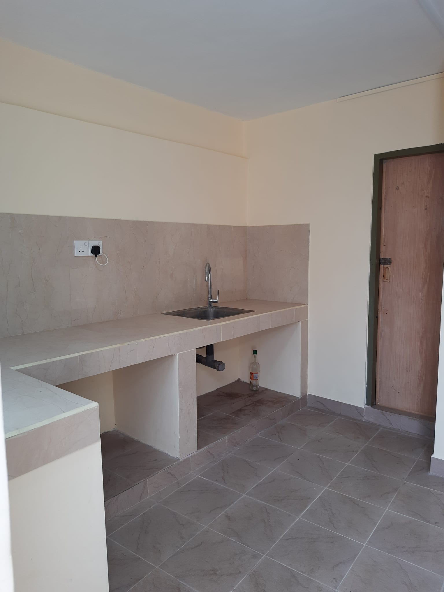 Apartment's Studio-type Apartment Available for Rent