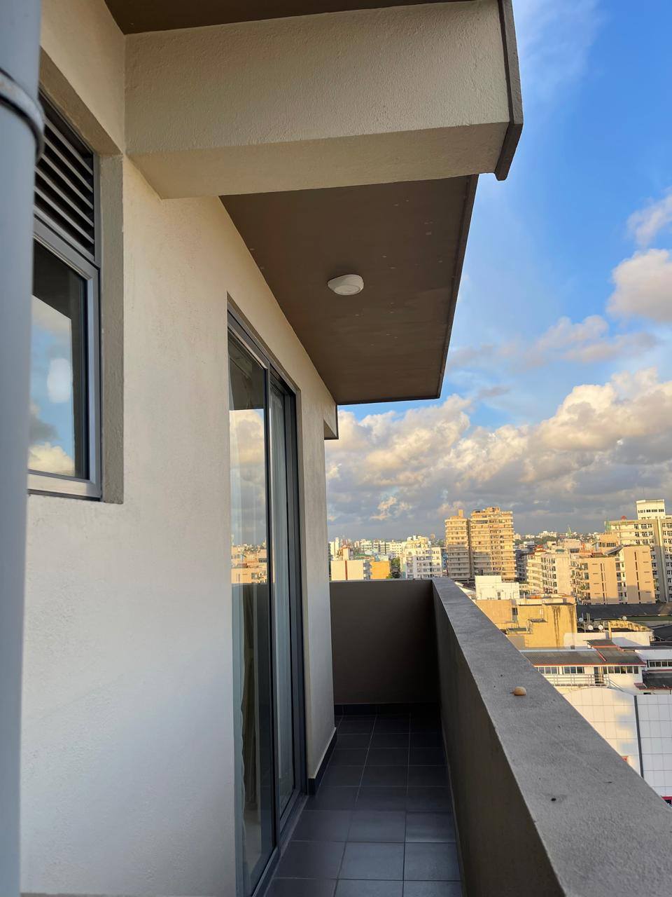 Brand New Super Luxury Apartment for Rent in Wellawatta.