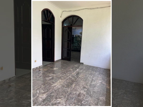 4 Bedrooms Rent House Available in Fussel's Lane, Wellawatte.
