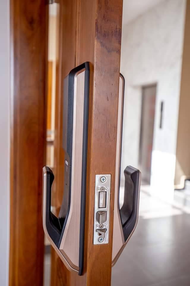 Brand new 1500 sq feet, very large 3-bedroom apartment for sale