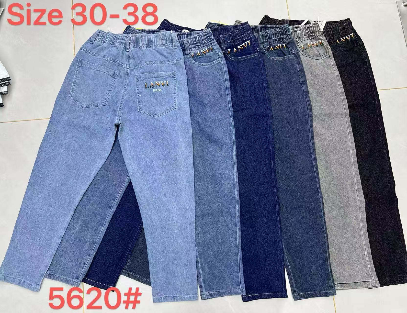5620 Jeans