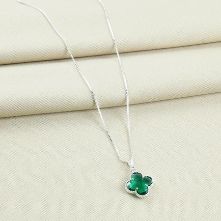 Colar e pulseira trevo verde