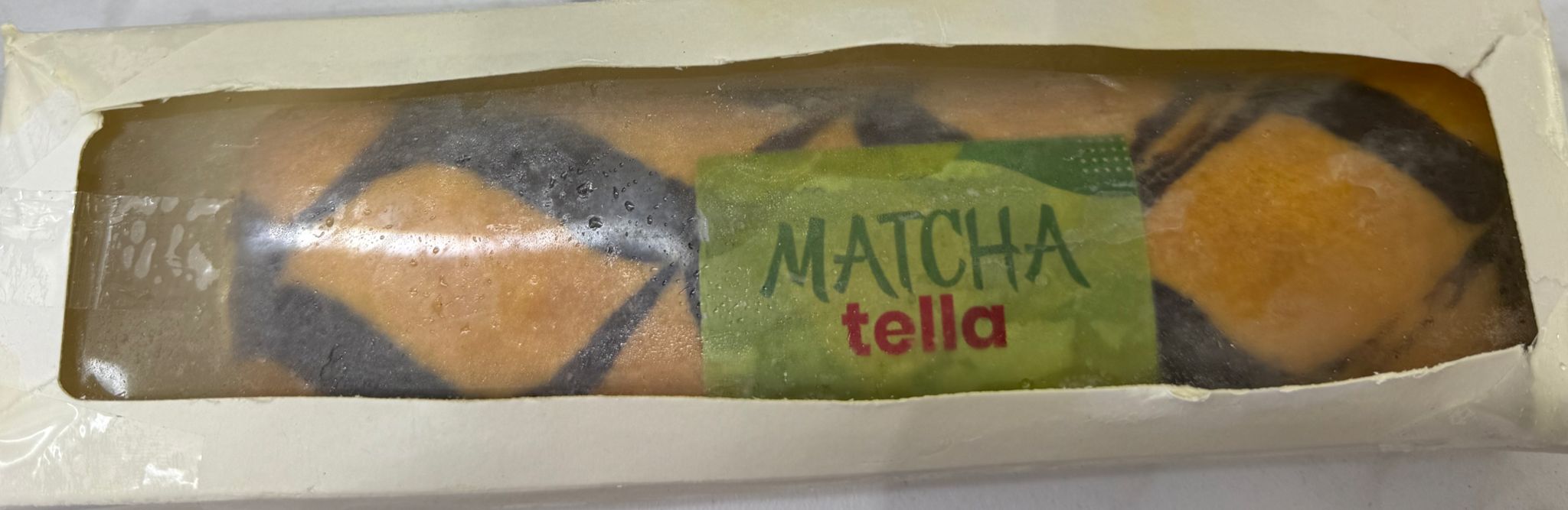 Matcha Tella Roll Cake