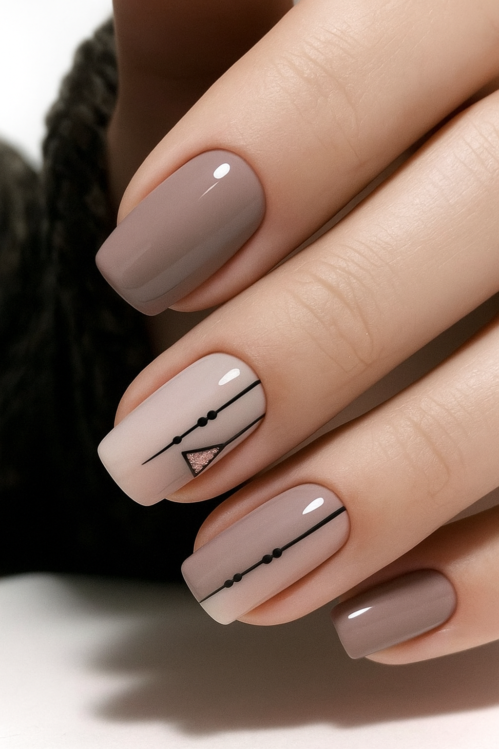 Mini Triangle Design Nails