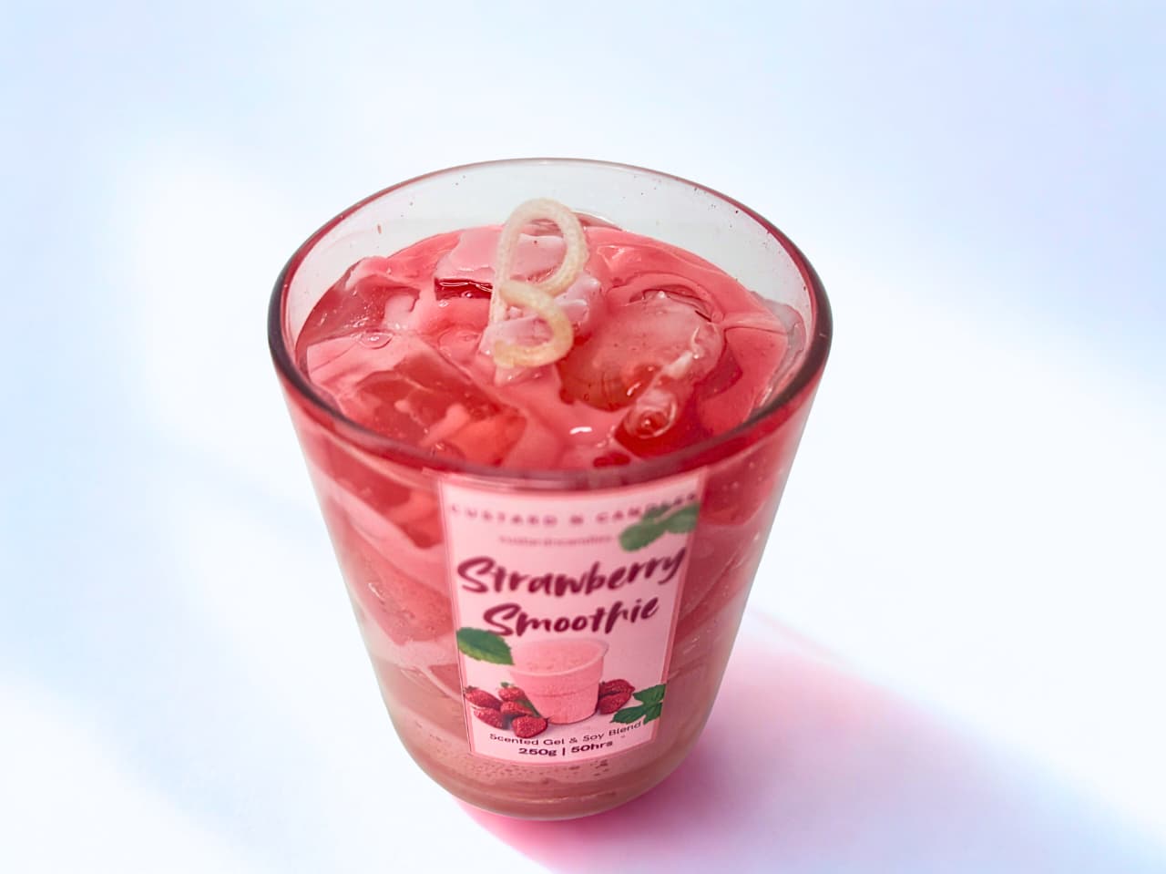 Strawberry Smoothie Scented Candle 250ml