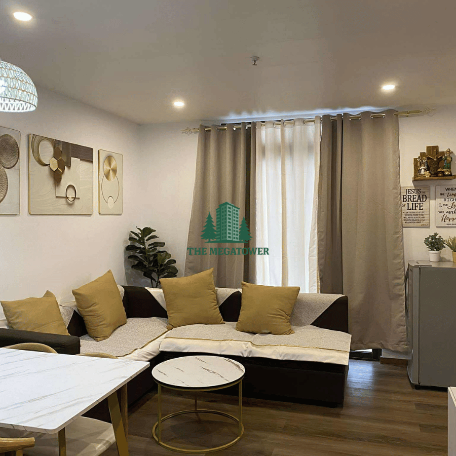 Stylish 2BR Suite with Balcony