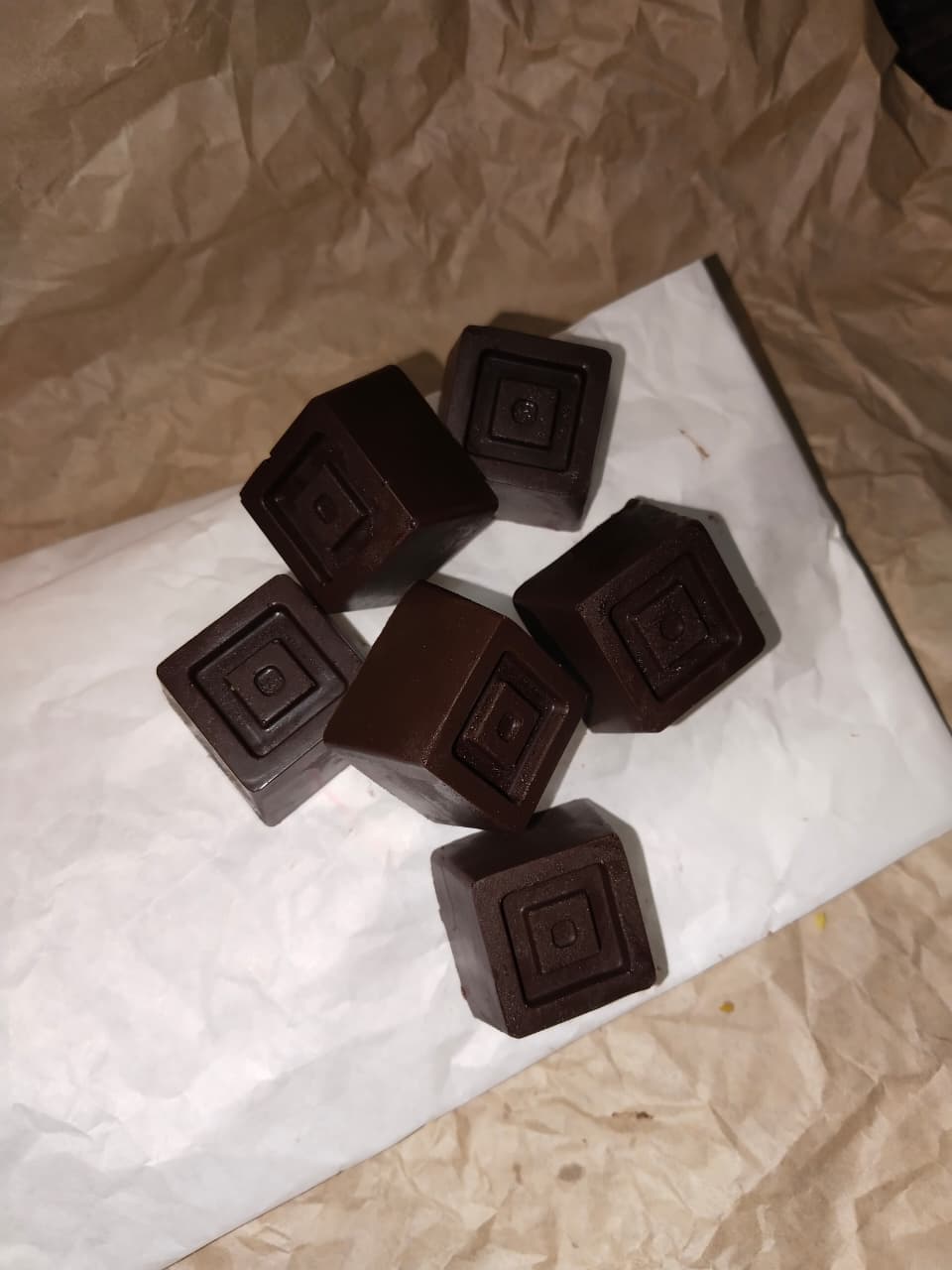 DRY FRUIT DARK CHOCOLATE