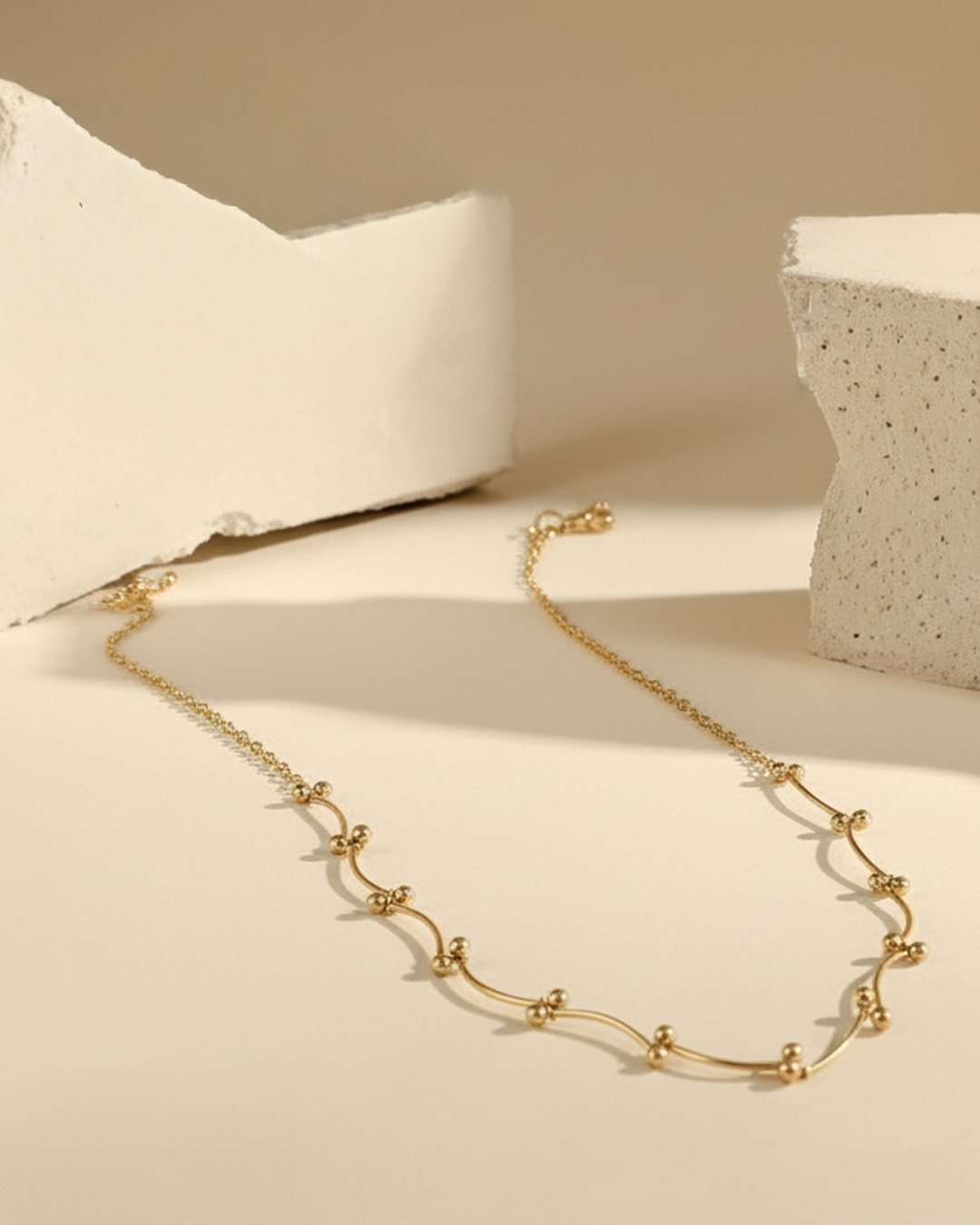 Collar de Oro Elegante