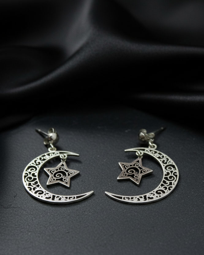 Aretes Con Diseño de Luna Con Estrella