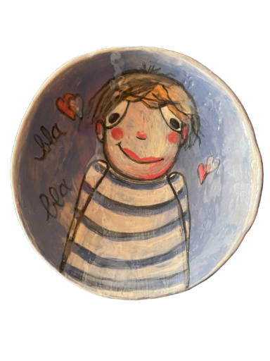 Teller mit Kindermotiven