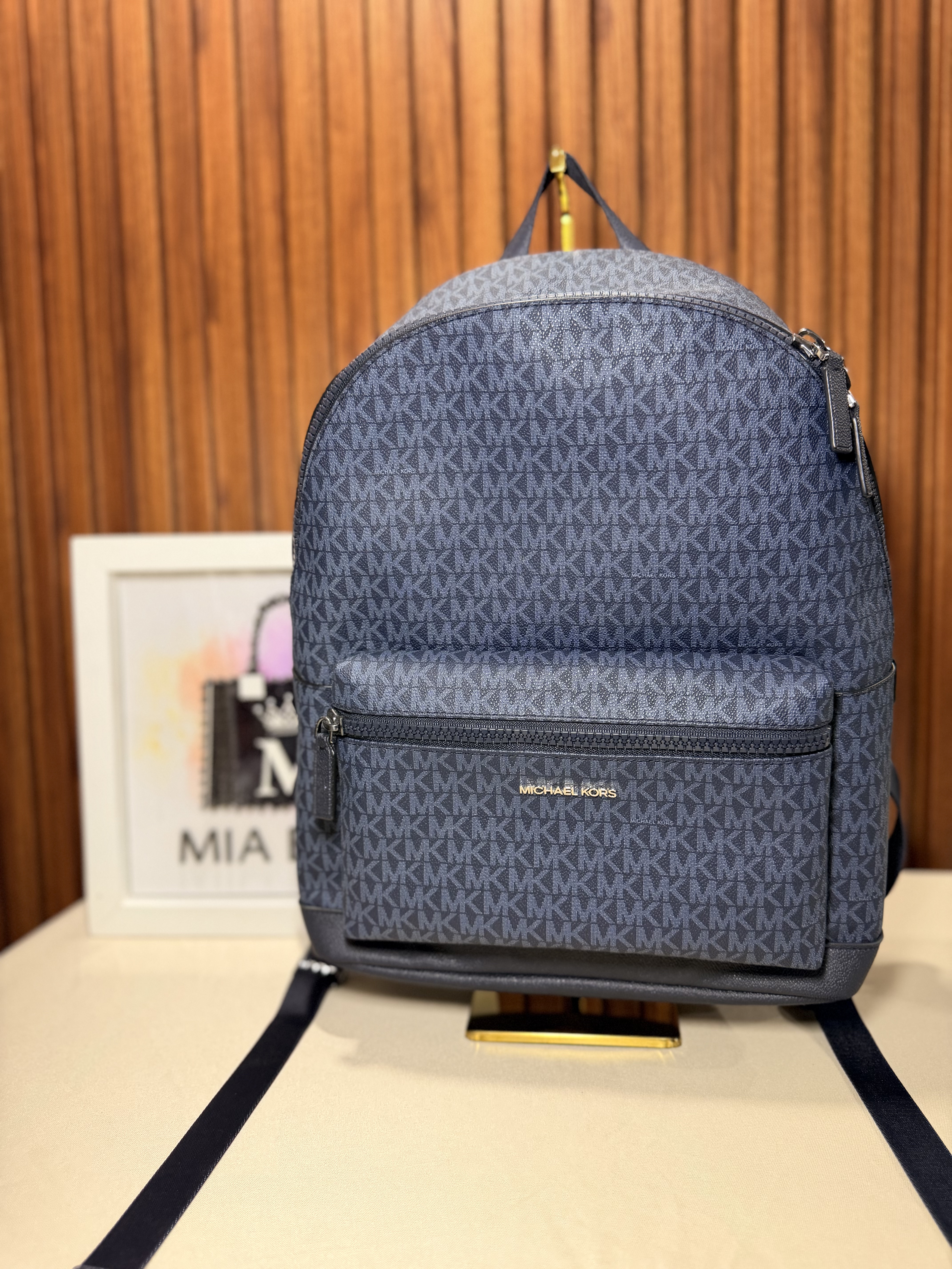 Mochila grande caballero azul con monogram