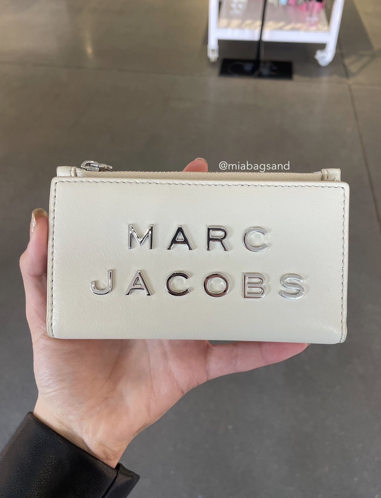 Cartera mediana color malvavisco 