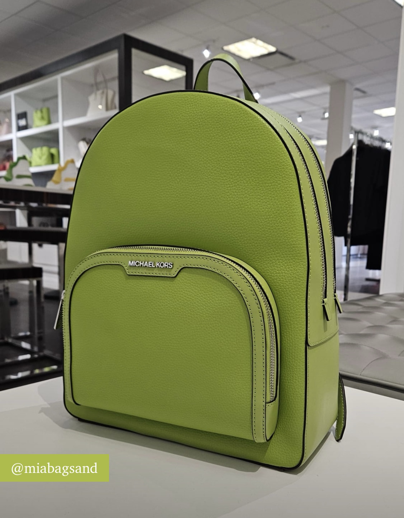 Mochila grande color verde