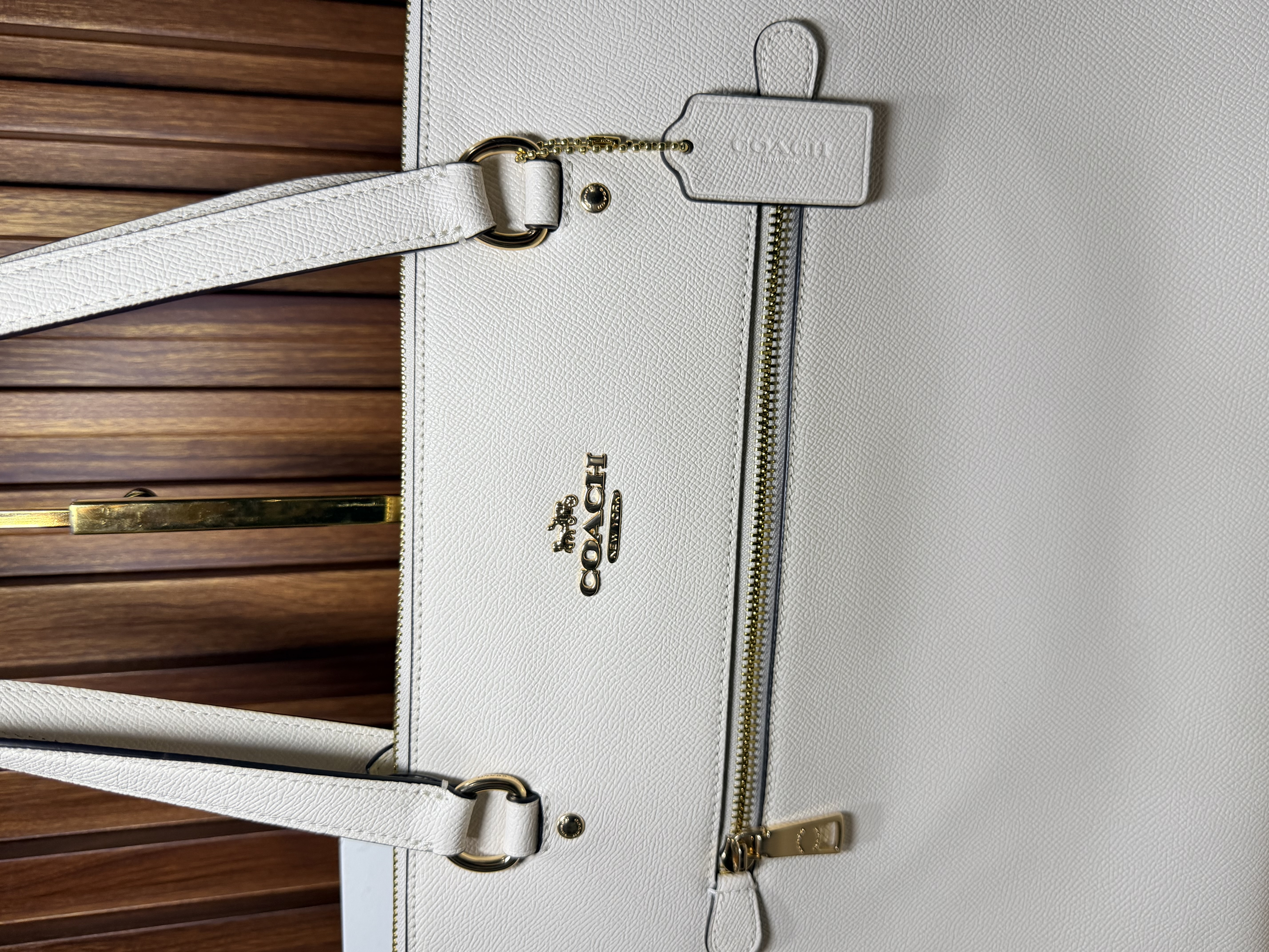 TOTE con cierre color blanco