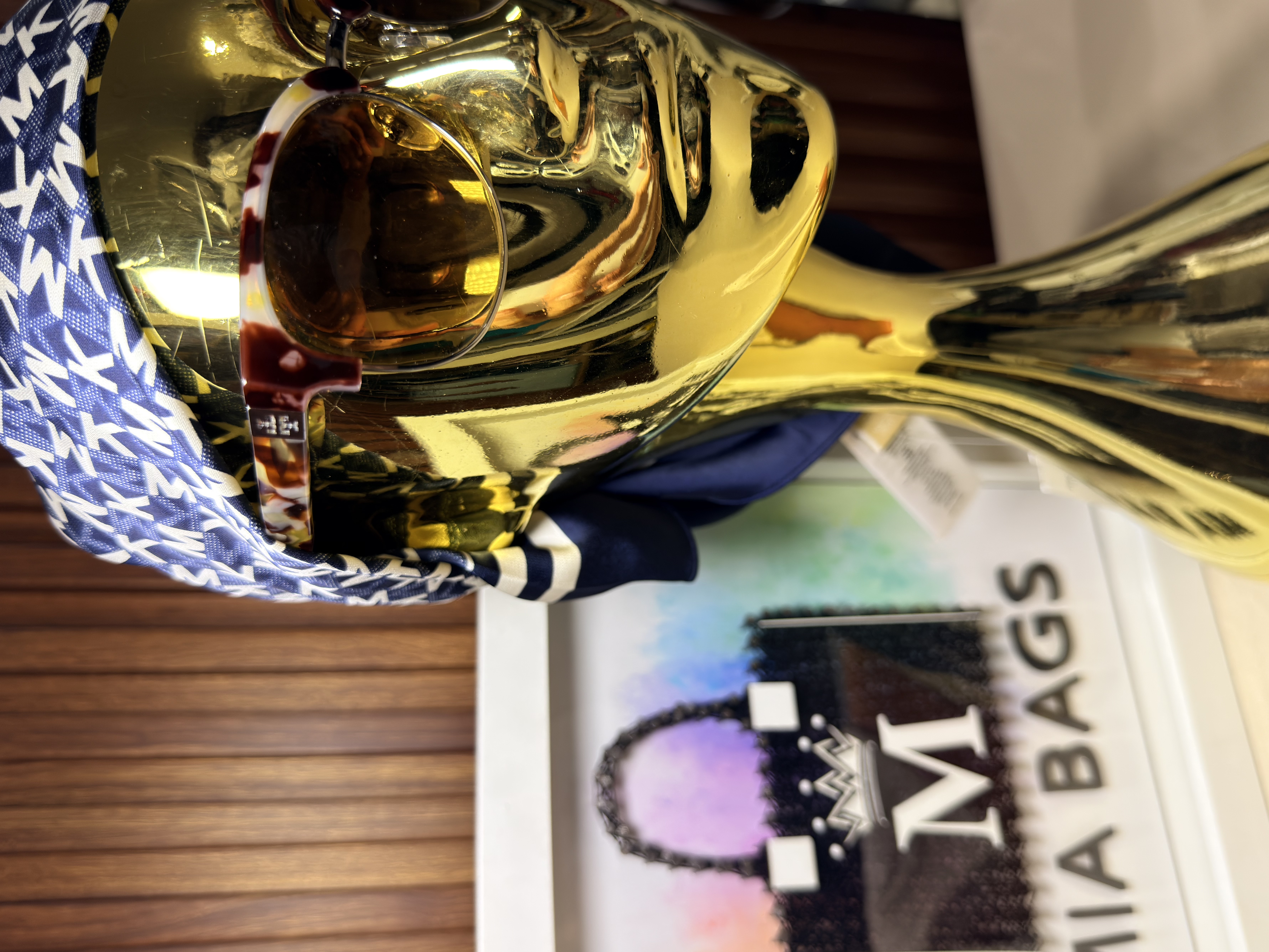 Lentes de sol con medio marco