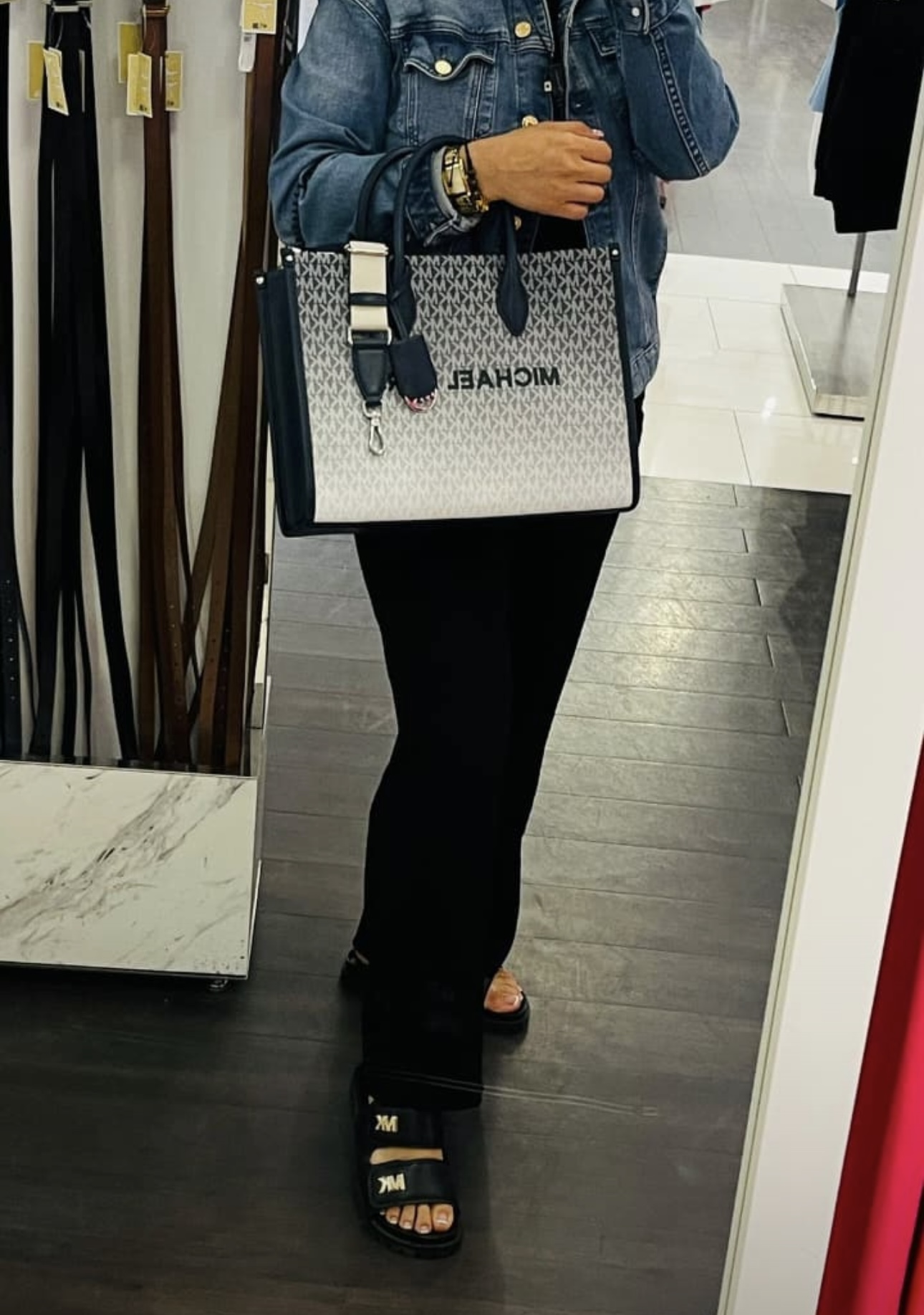 Mireya degradada azul marino