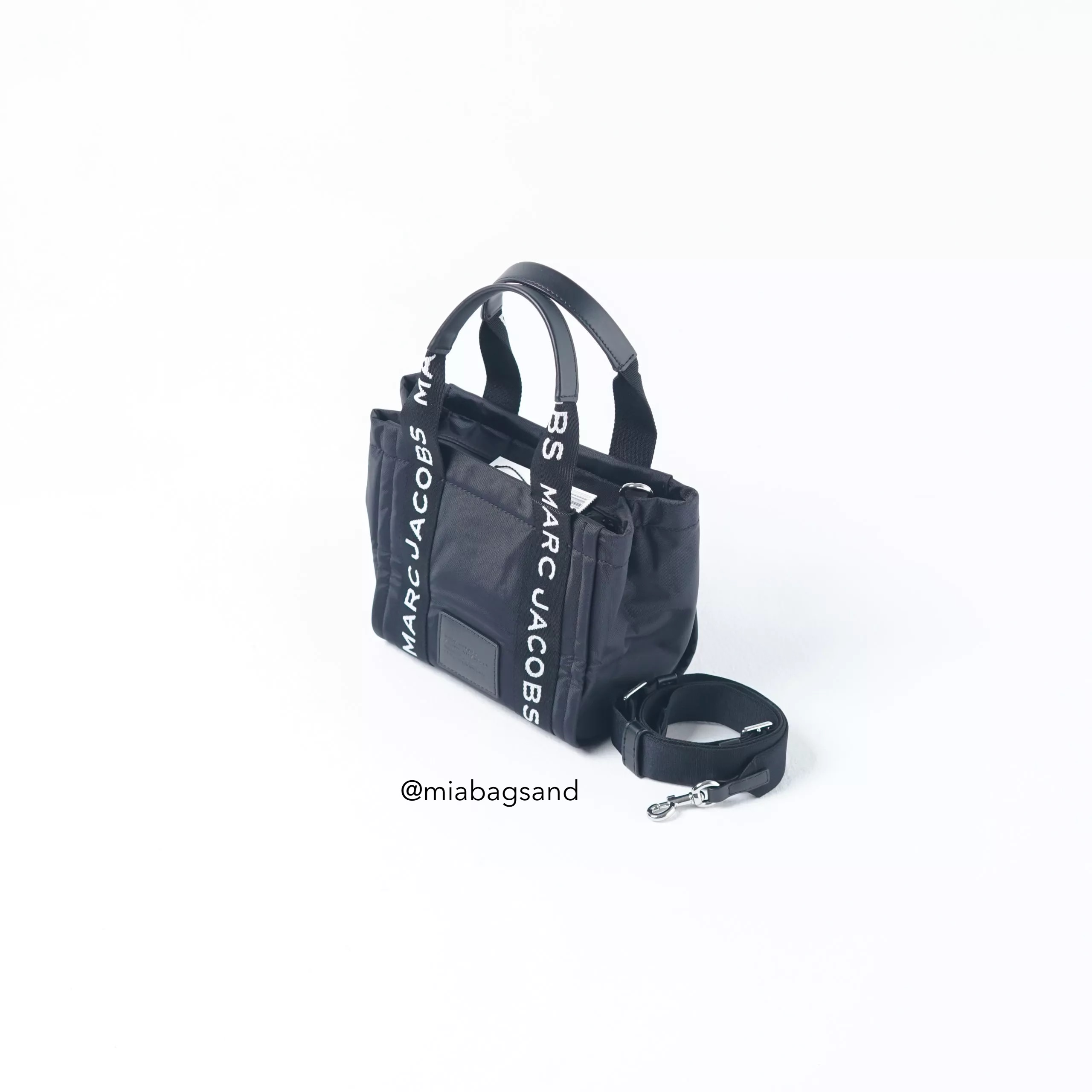 Bolso mini nylon con strap