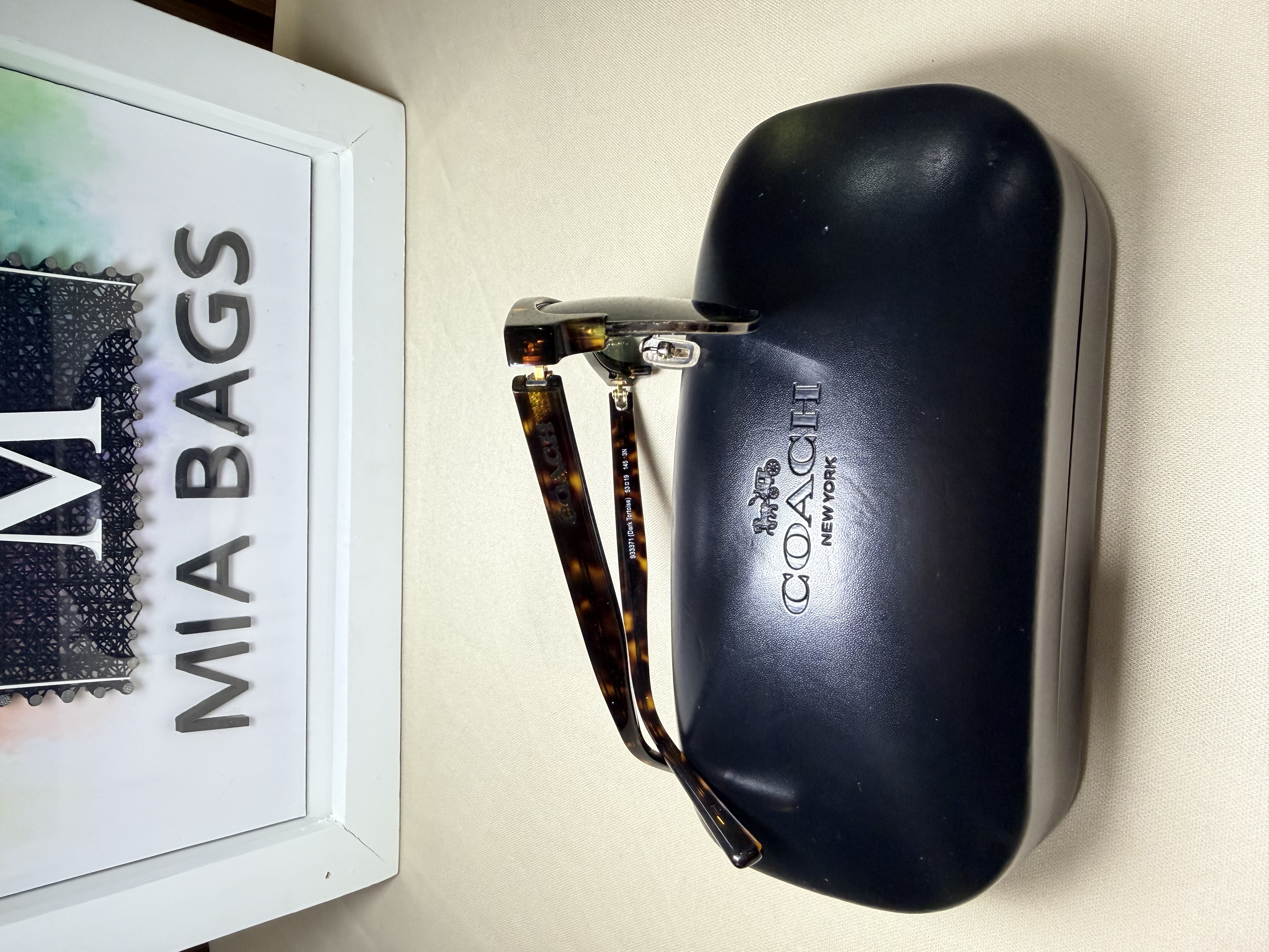 Gafas de sol con medio marco