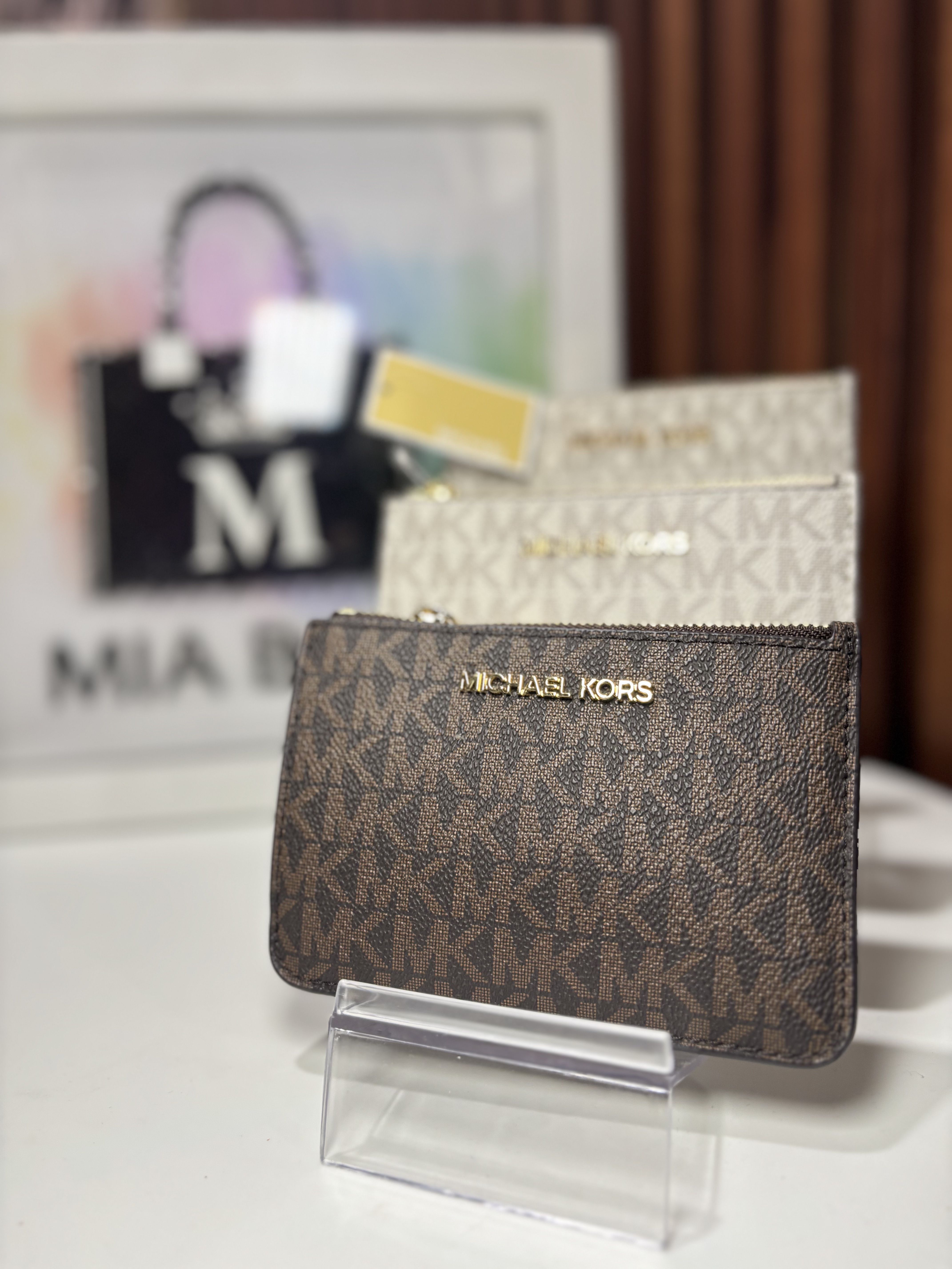 Tarjetero con cierre