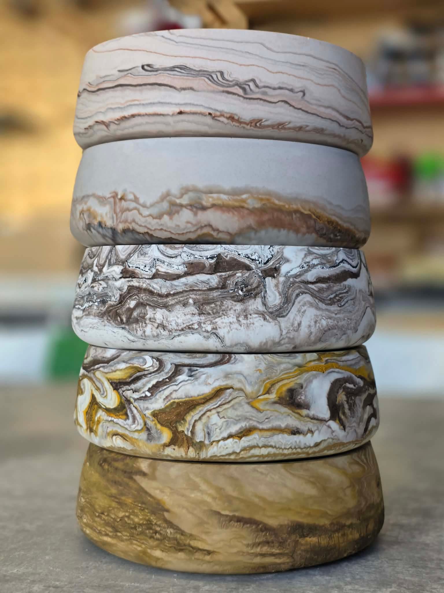 Polimerinio gipso dubens gamybos dirbtuvės