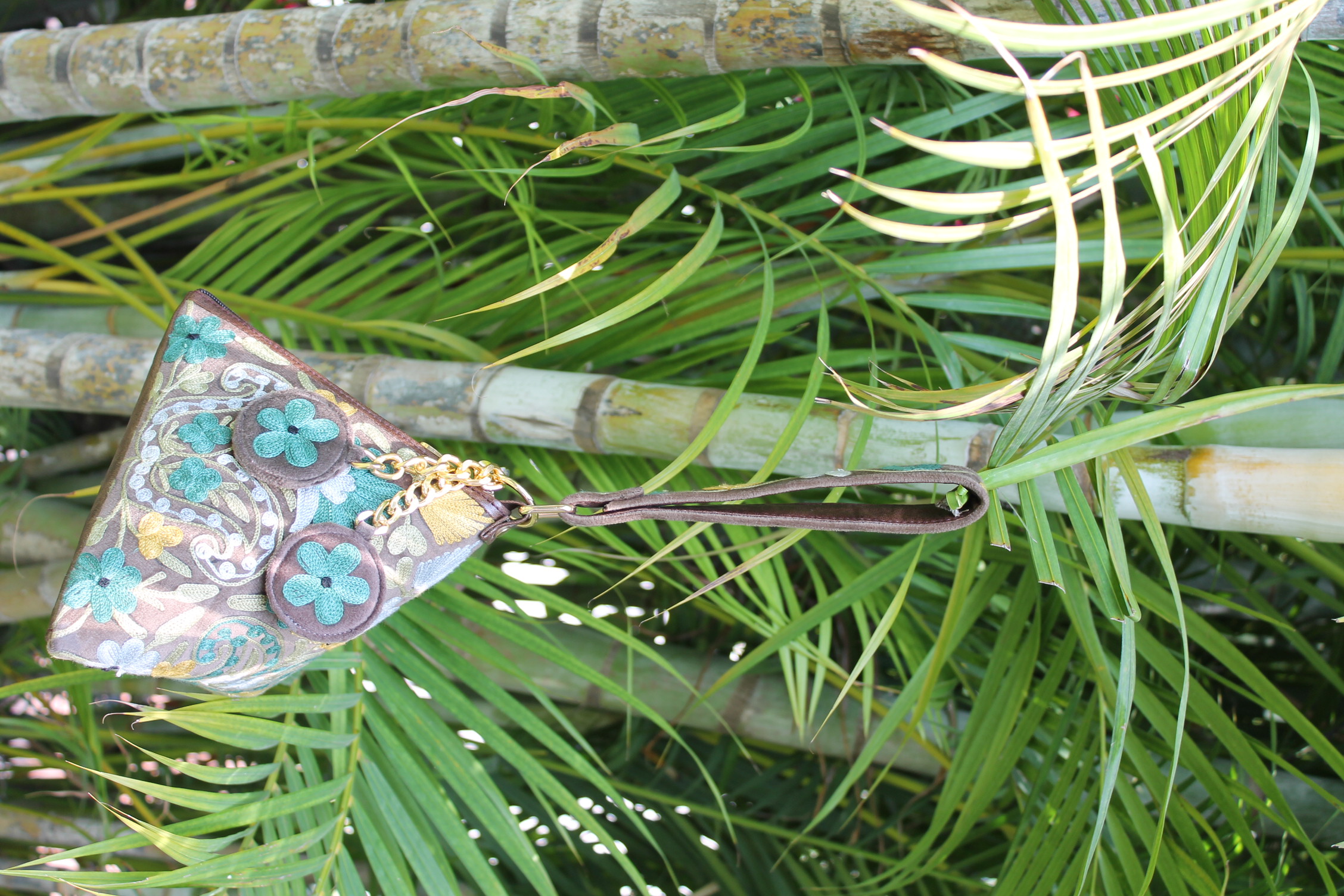 Sac pyramidal brodé - Édition florale - Azur