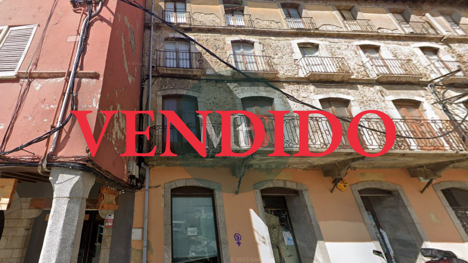 Edificio histórico en el centro