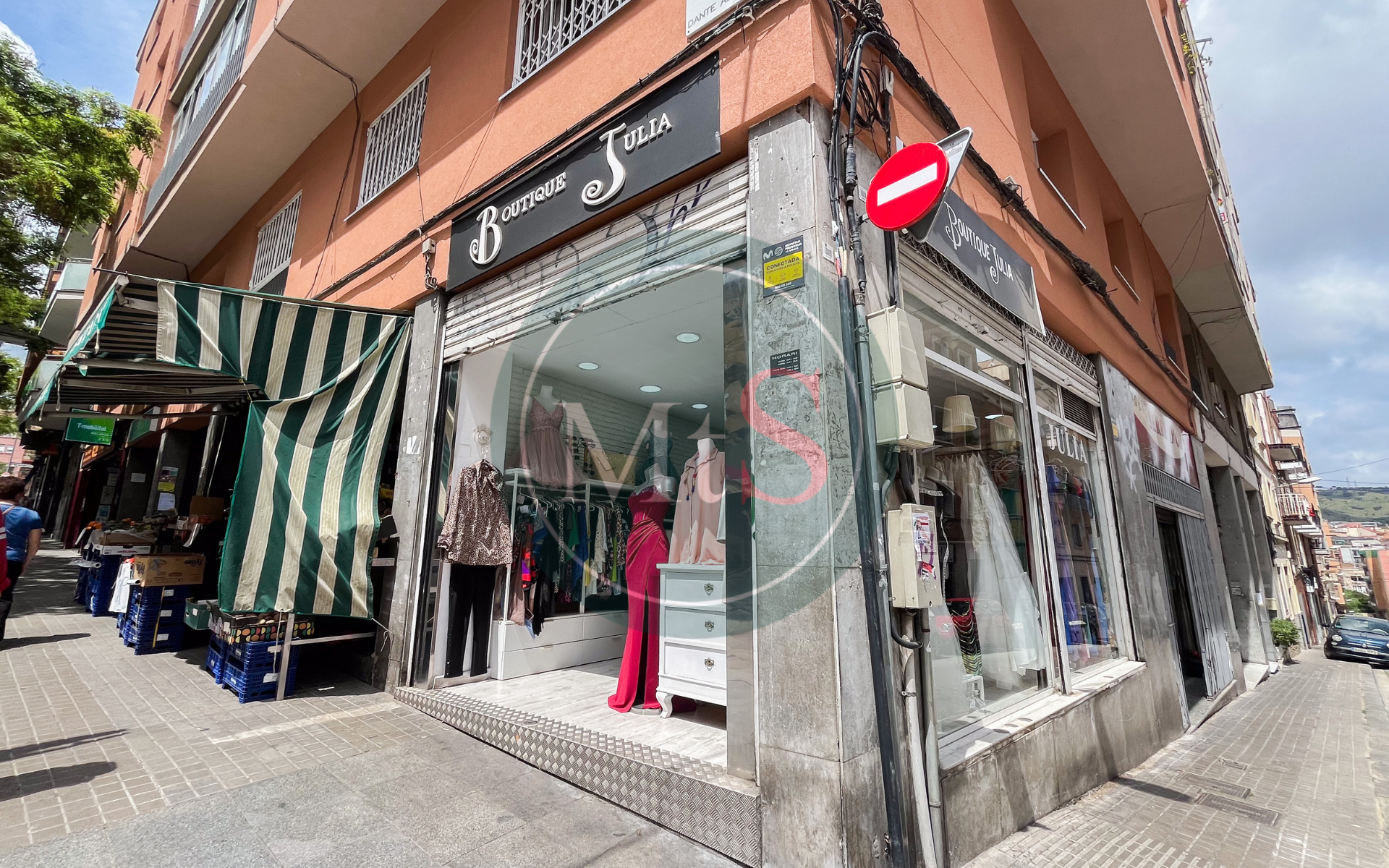 Tienda de ropa en traspaso - Barcelona