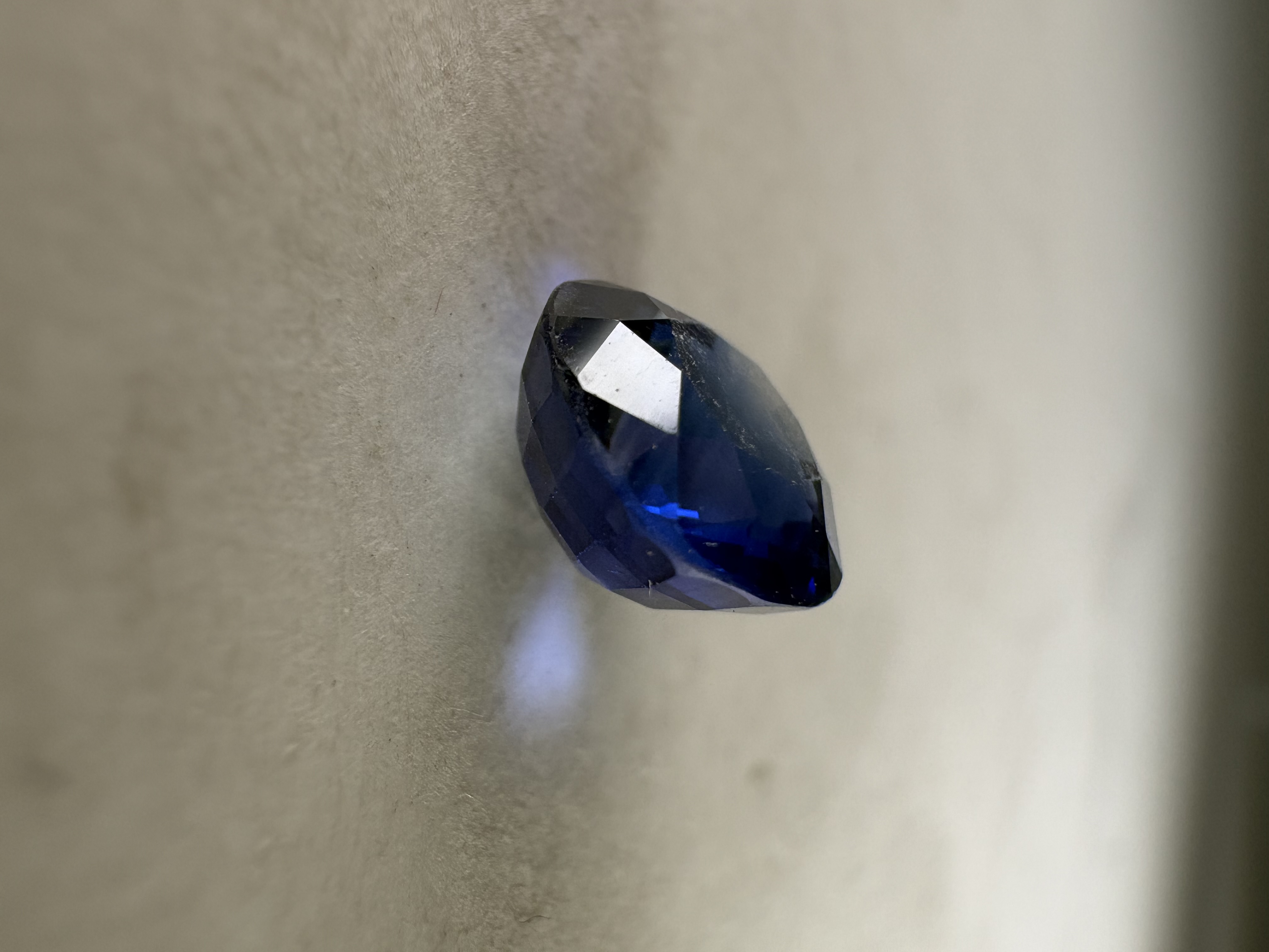 Saphir Bleu 2,17 carats 