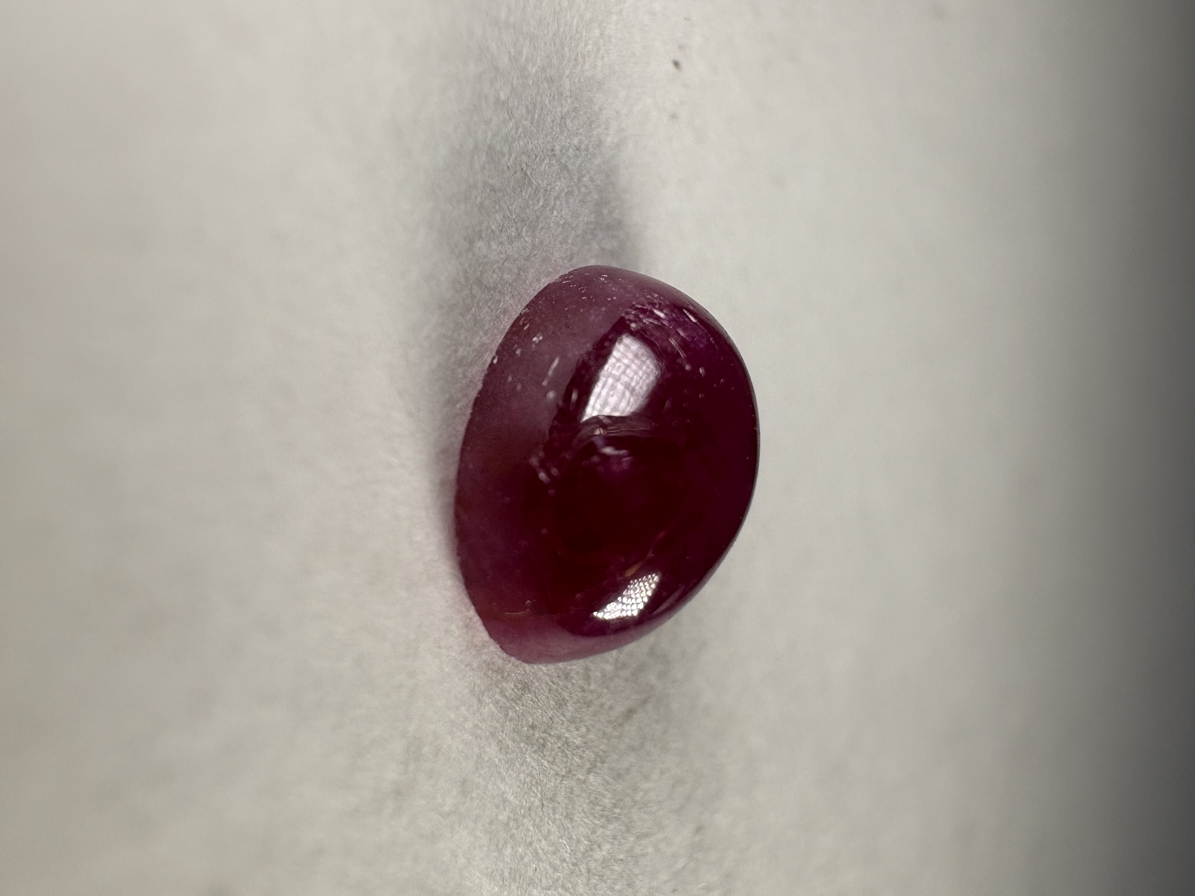 Rubis naturel cabochon 1,40 Carats