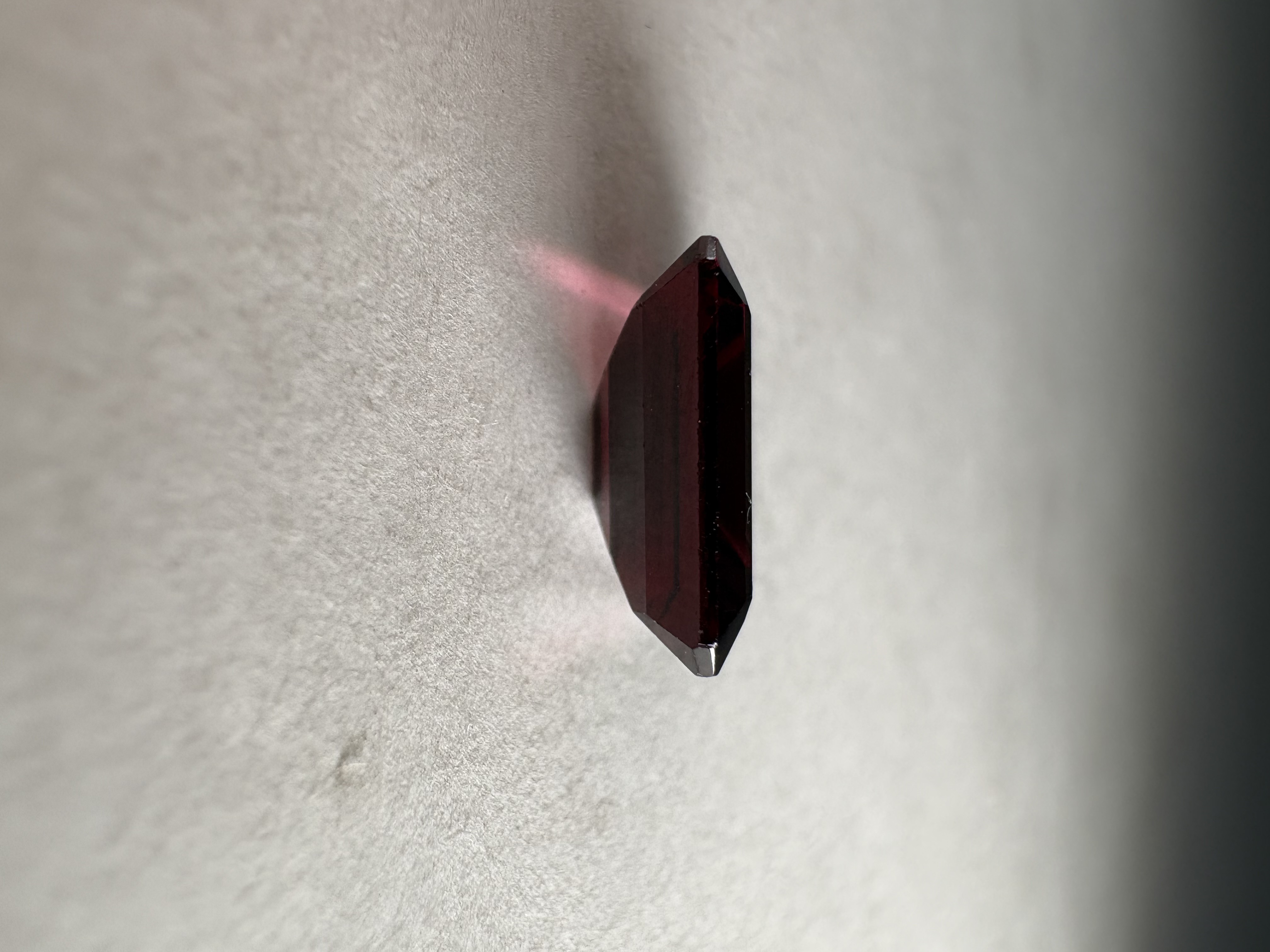 Grenat 3,48 carats