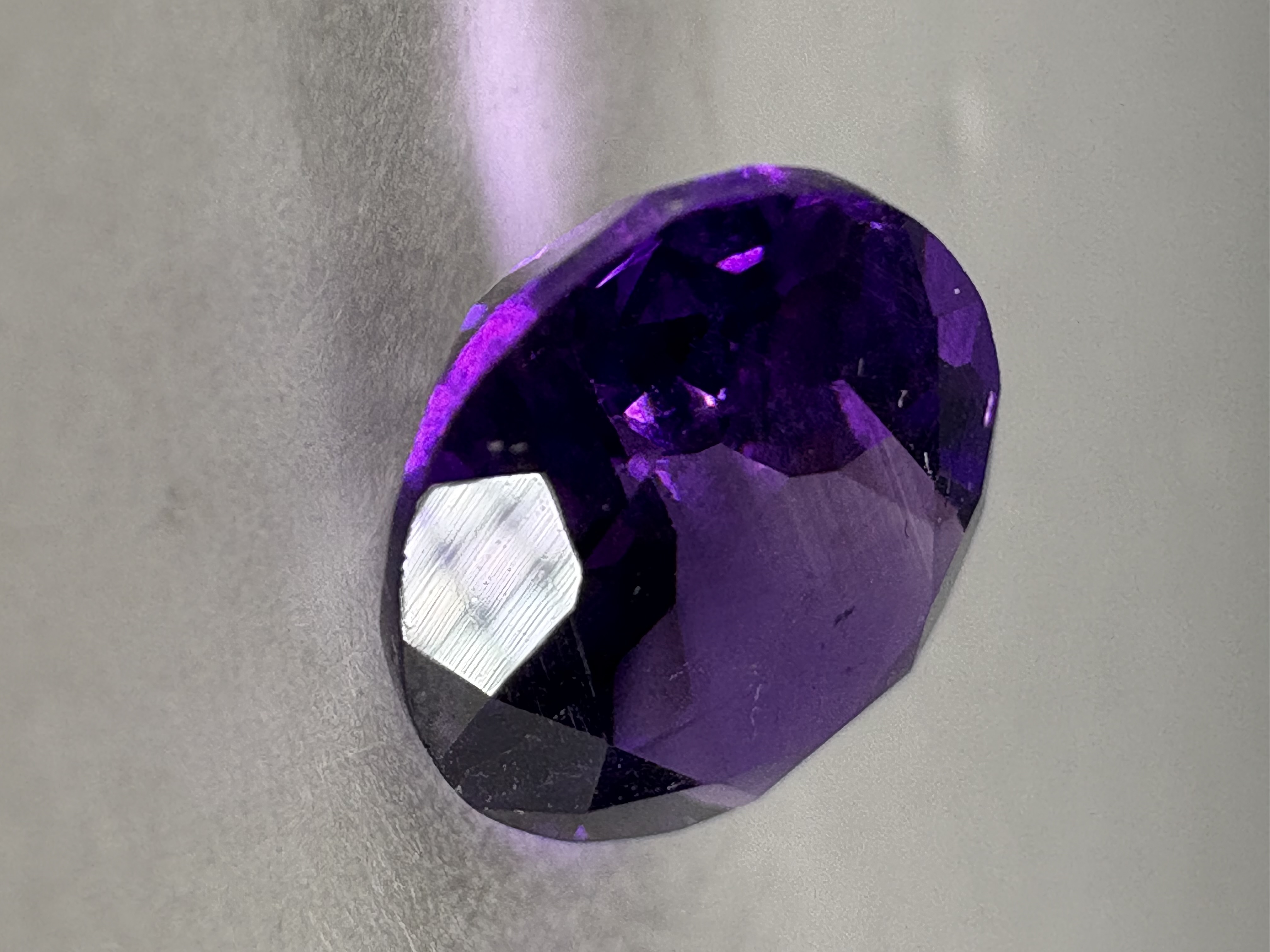 Améthyste taille oval 2,91 Carats