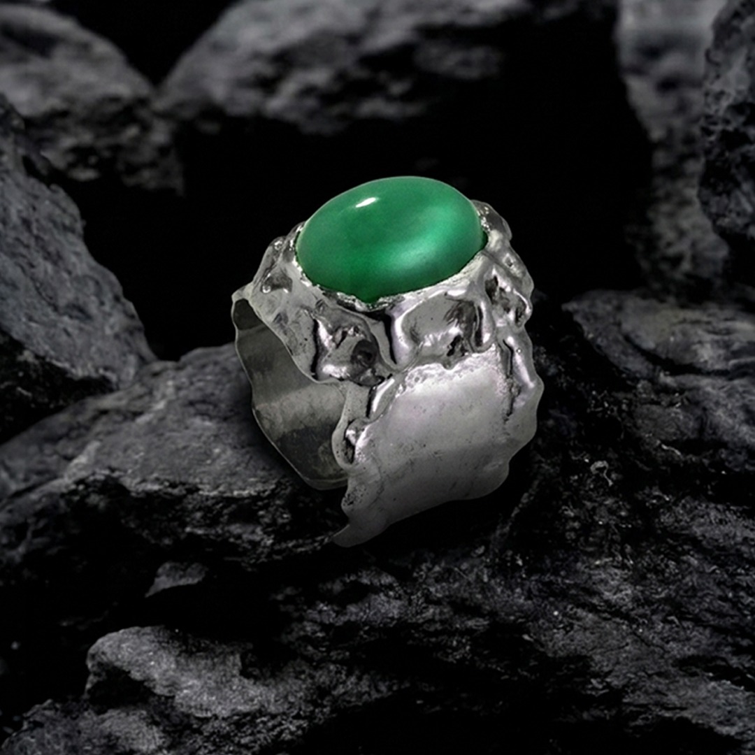 - CHLORA – Bague en chrysoprase cabochon & argent