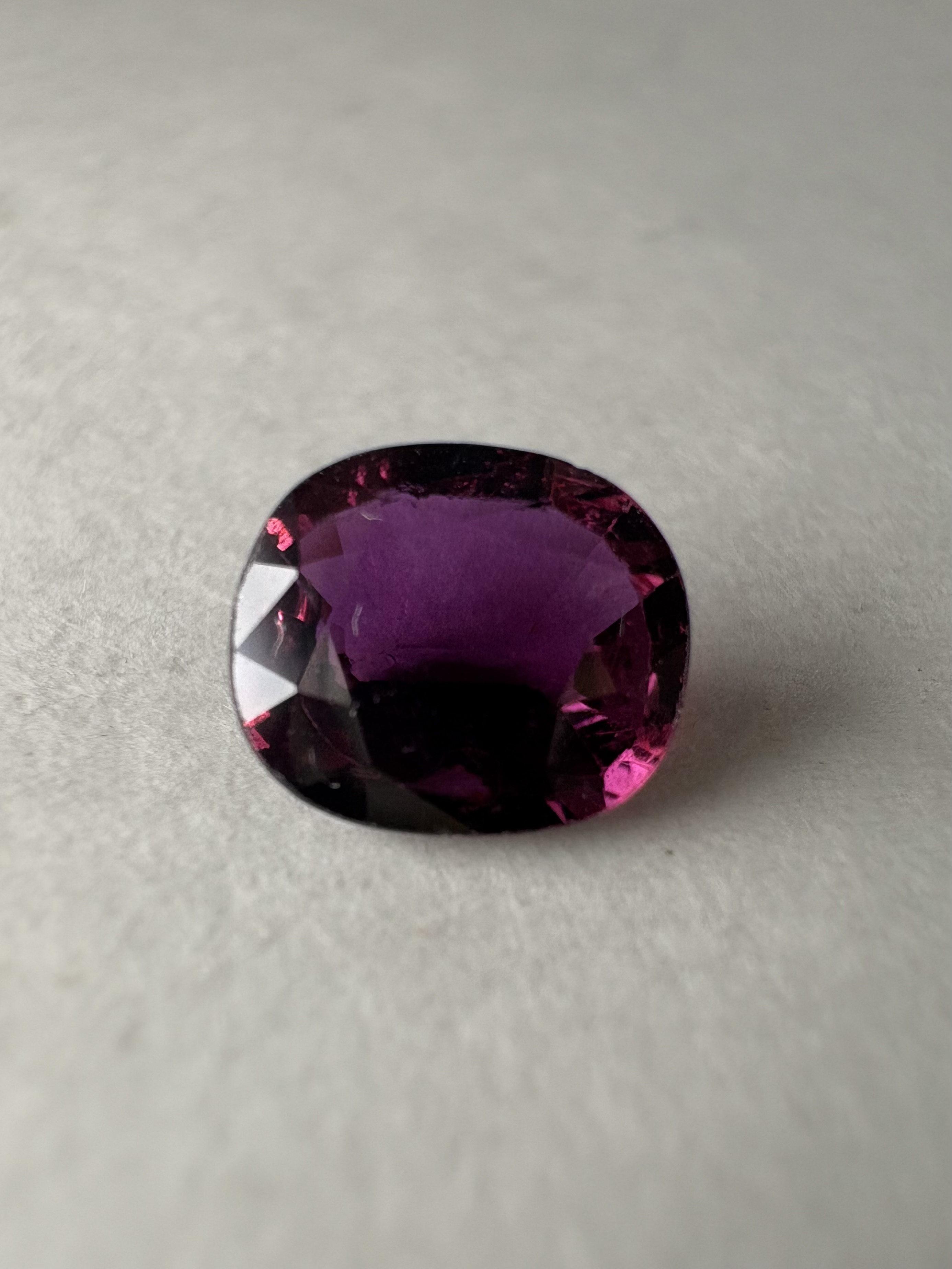 Rubis naturel 0,84 Carats