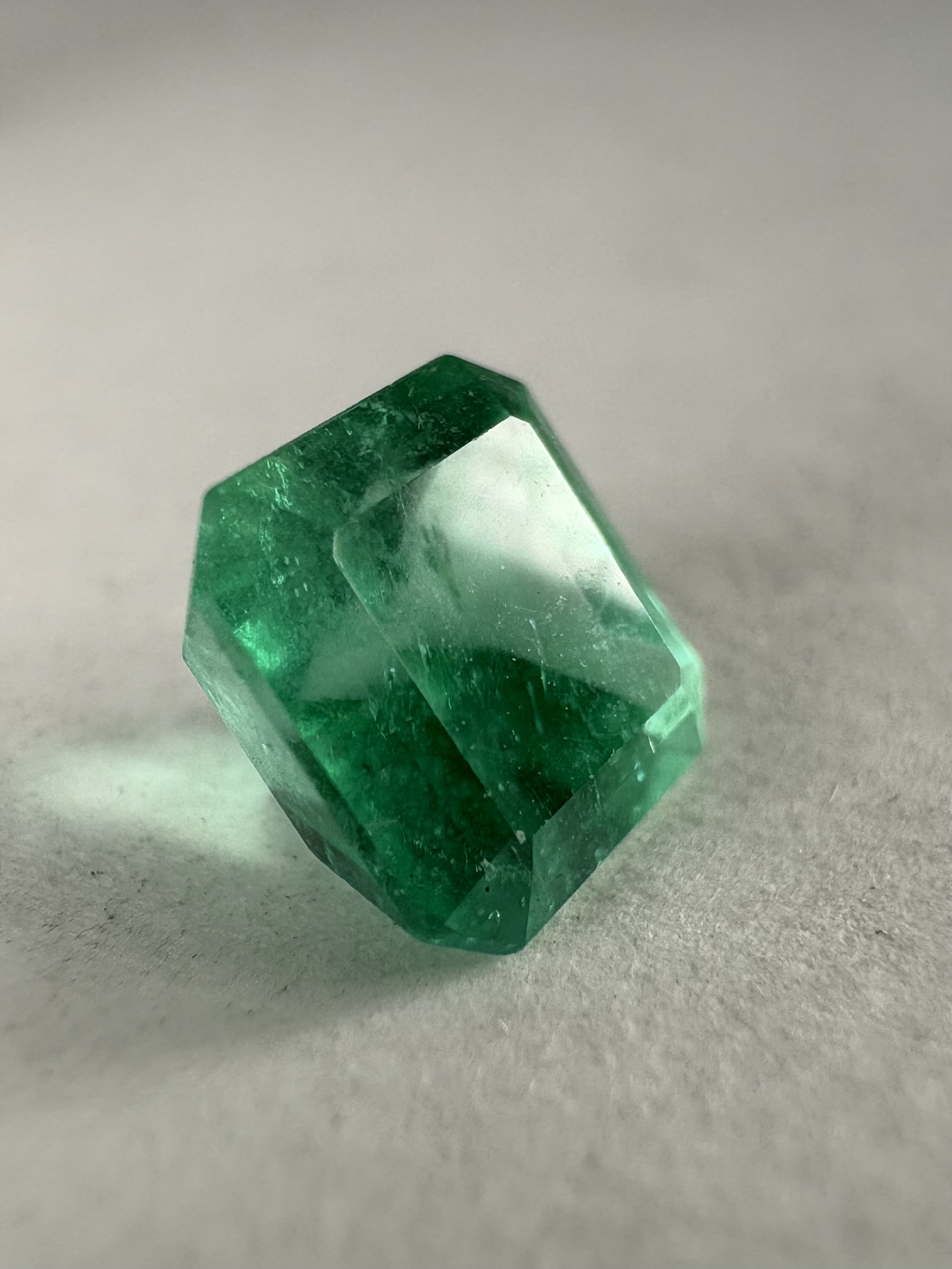 Émeraude naturelle 1,05 carat