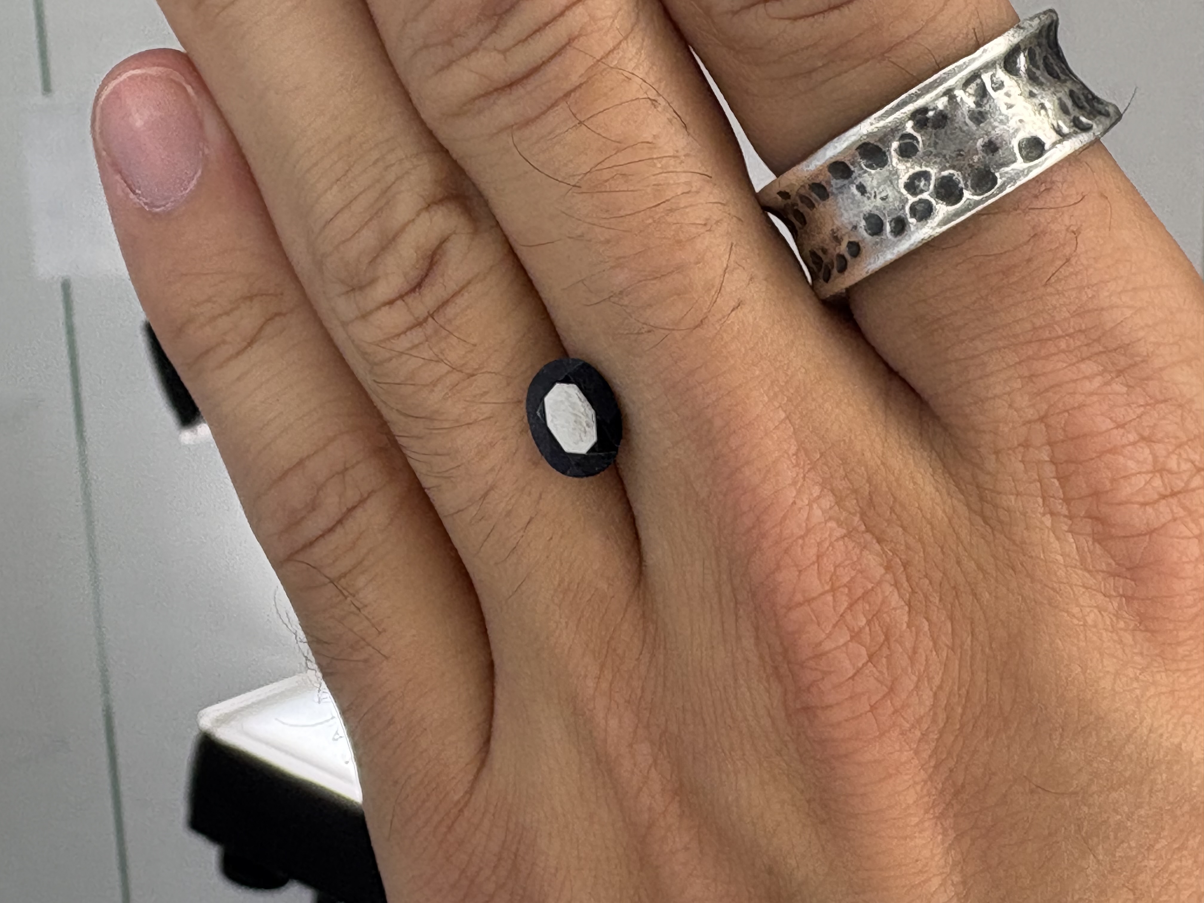 Saphir bleu oval 2,47 Carats 