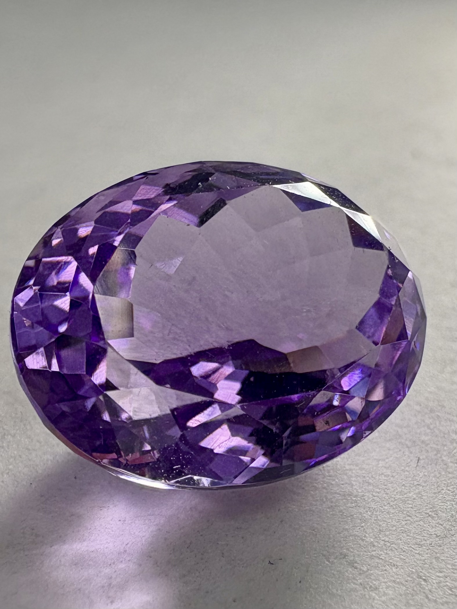 Améthyste taille coussin : 13,55 Carats