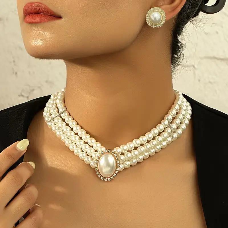 Luxurious Faux Pearl Necklace And Earring Set