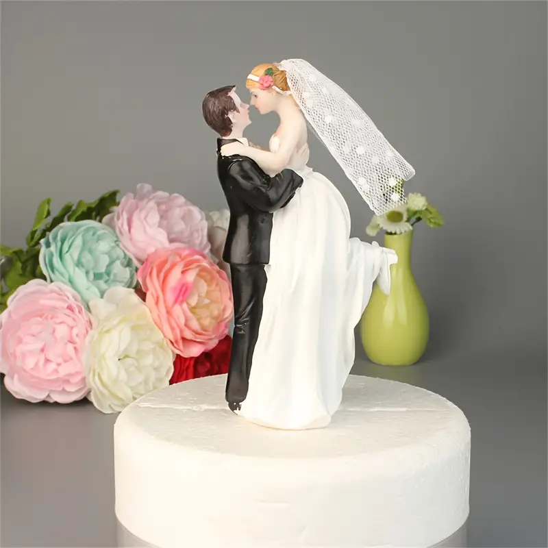 Happy Bride & Groom Wedding Topper