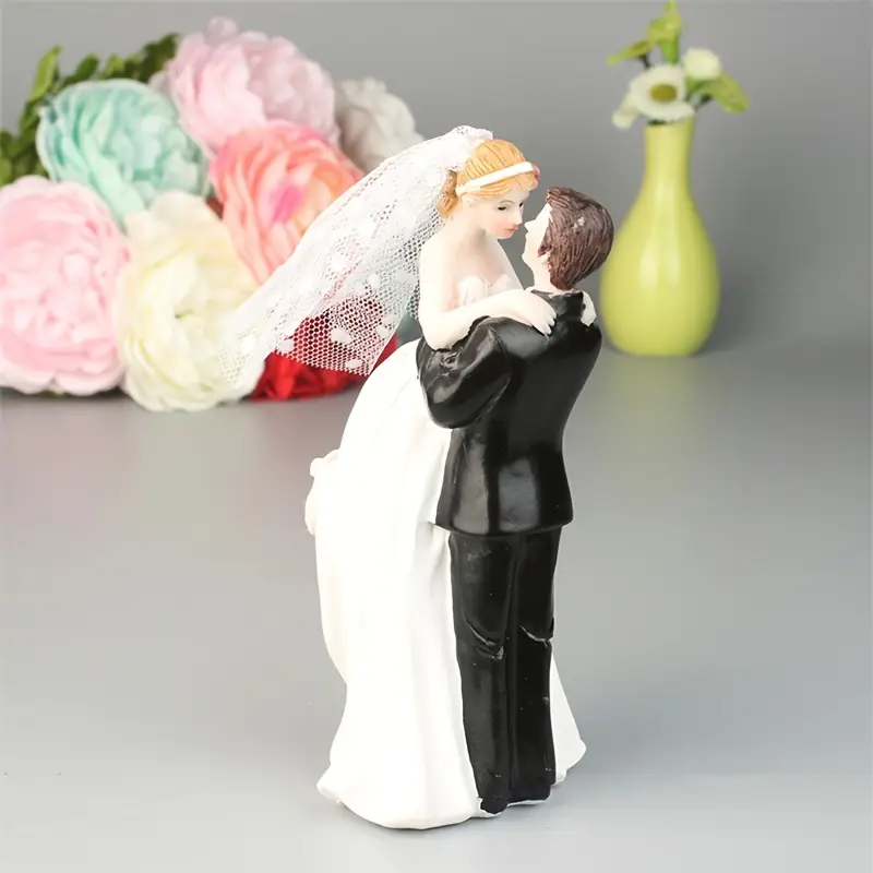 Happy Bride & Groom Wedding Topper