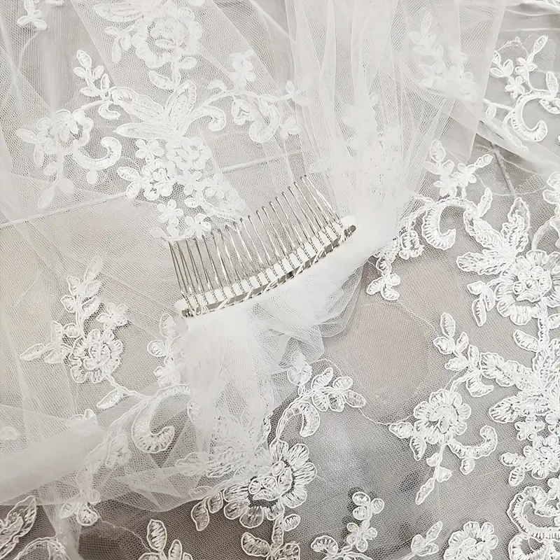 Romantic Lace Bridal Veil