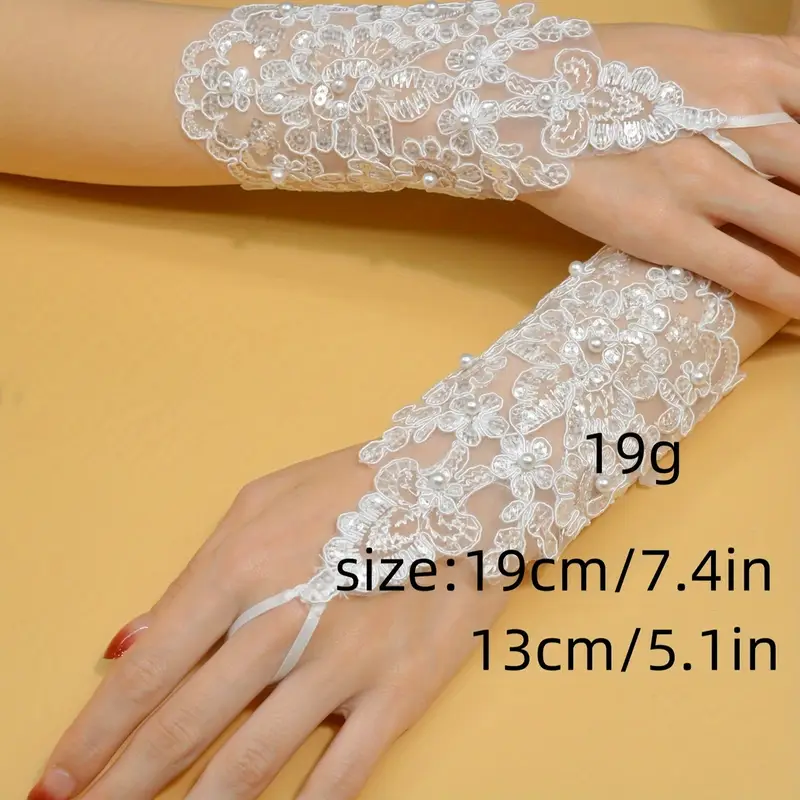 Exquisite Fingerless Bridal Lace Gloves 