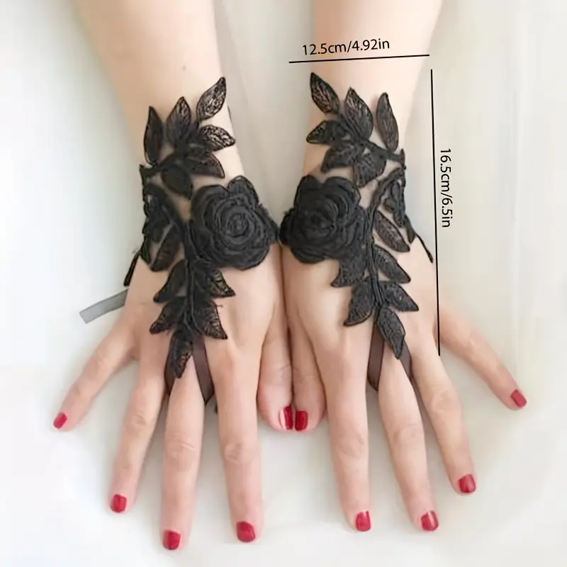 Elegant Lace Bridal Gloves