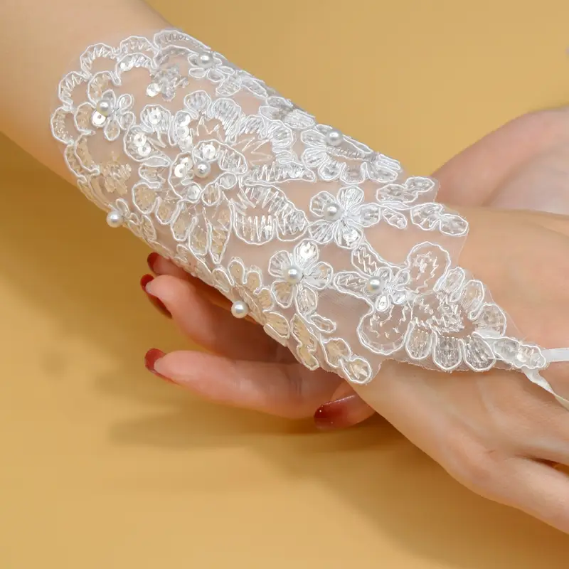 Exquisite Fingerless Bridal Lace Gloves 