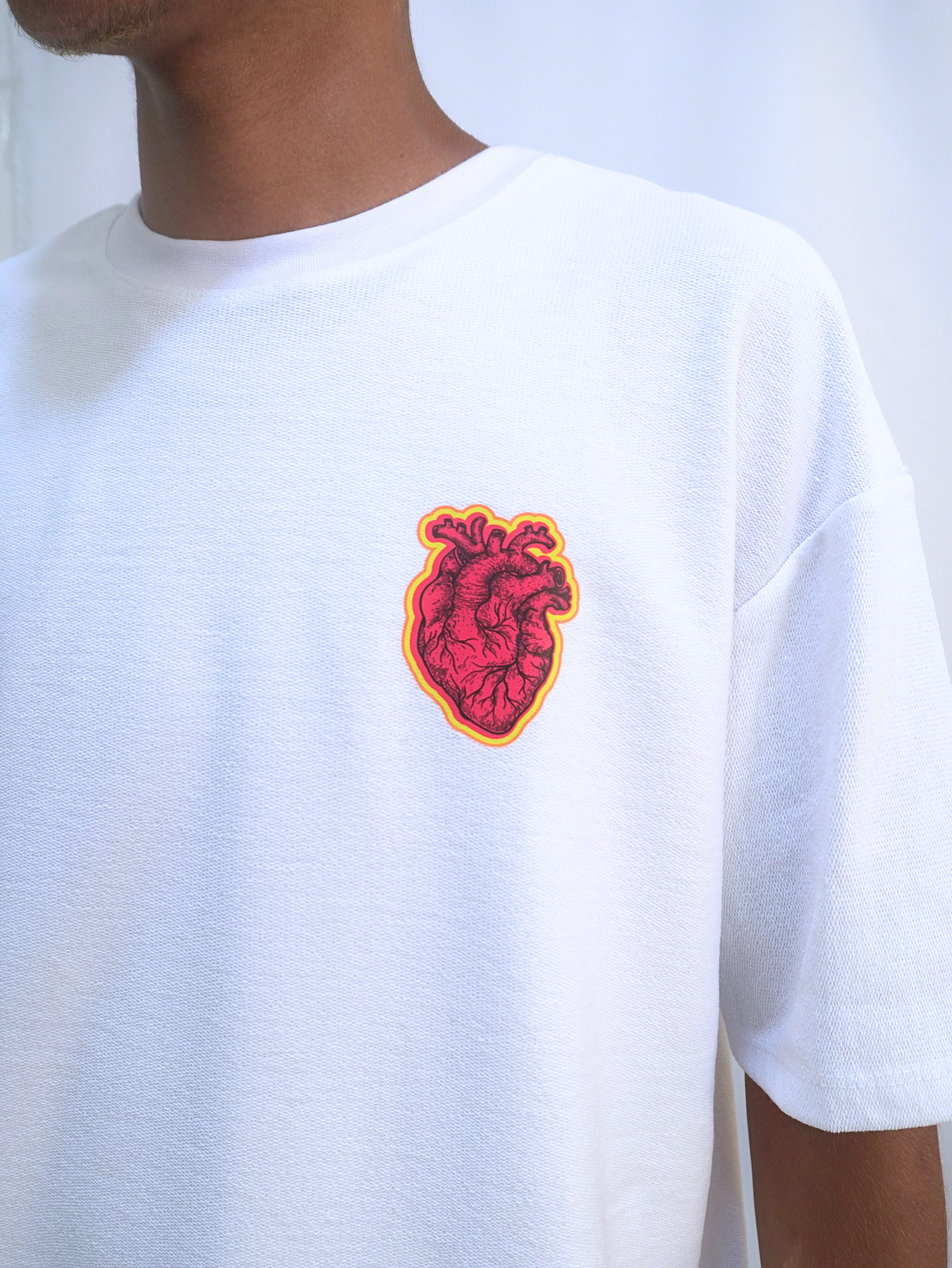 Camiseta con diseño de corazón