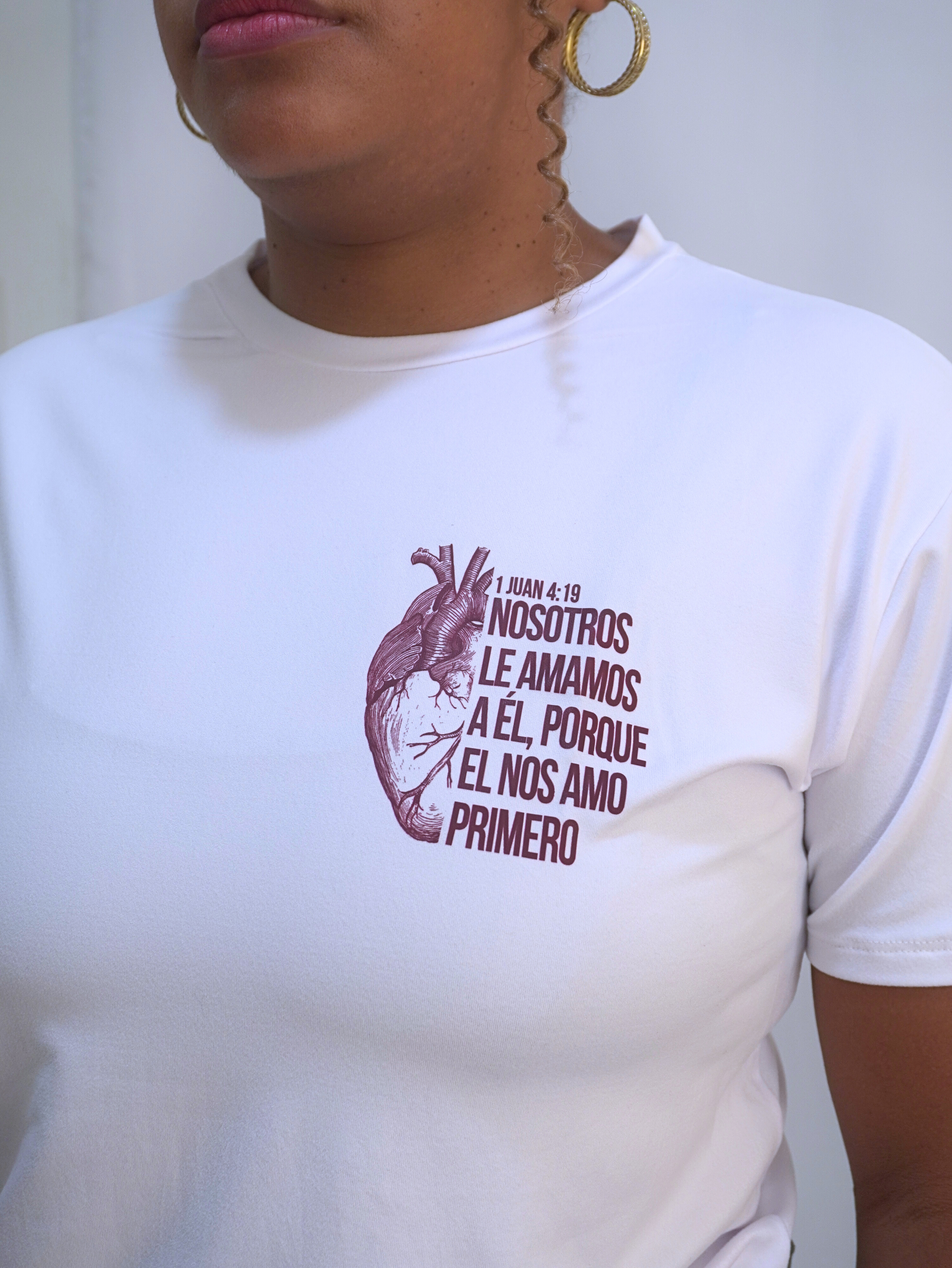 Camiseta con mensaje cristiano
