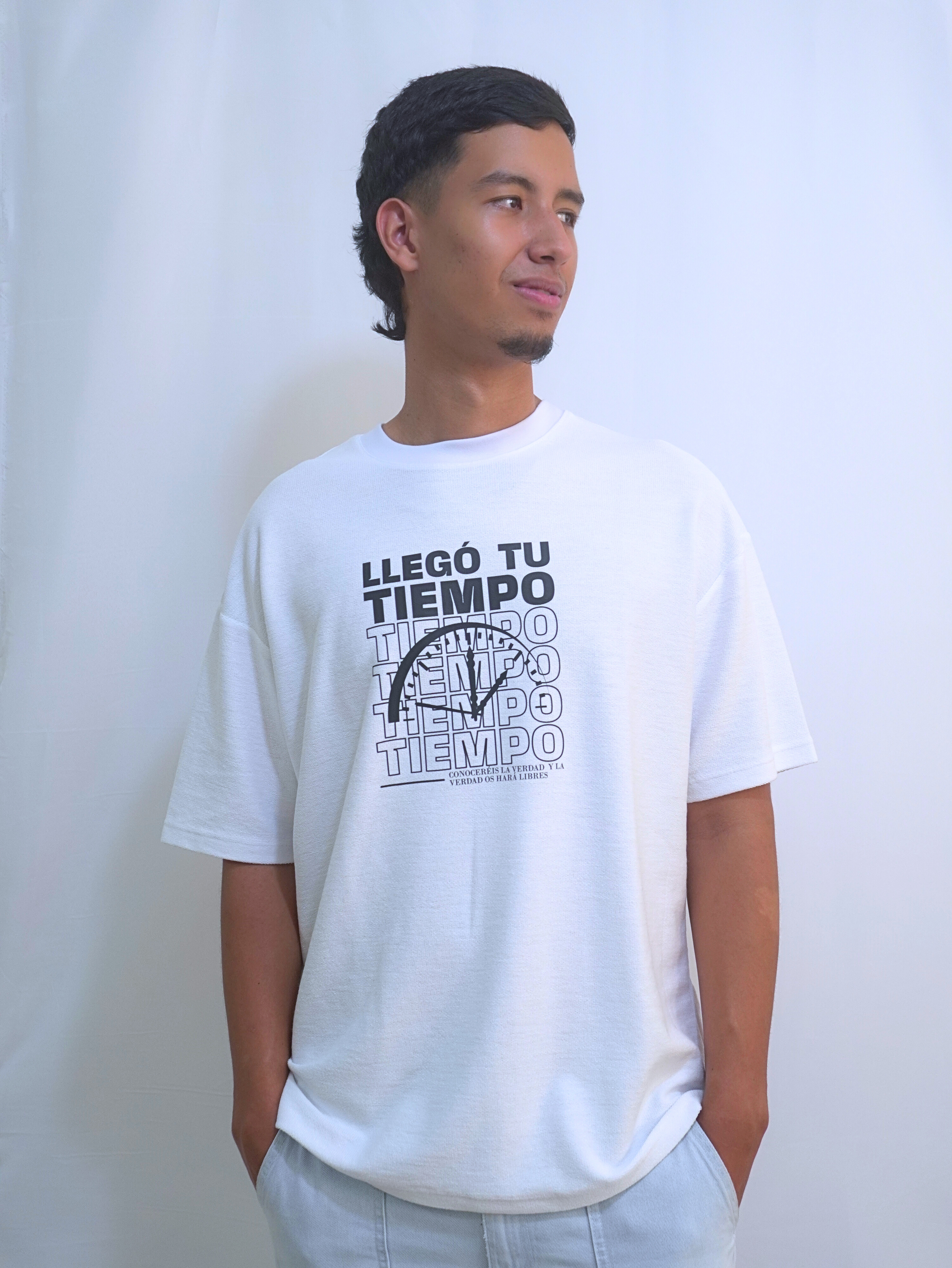 Camiseta blanca 'Llegó tu tiempo'