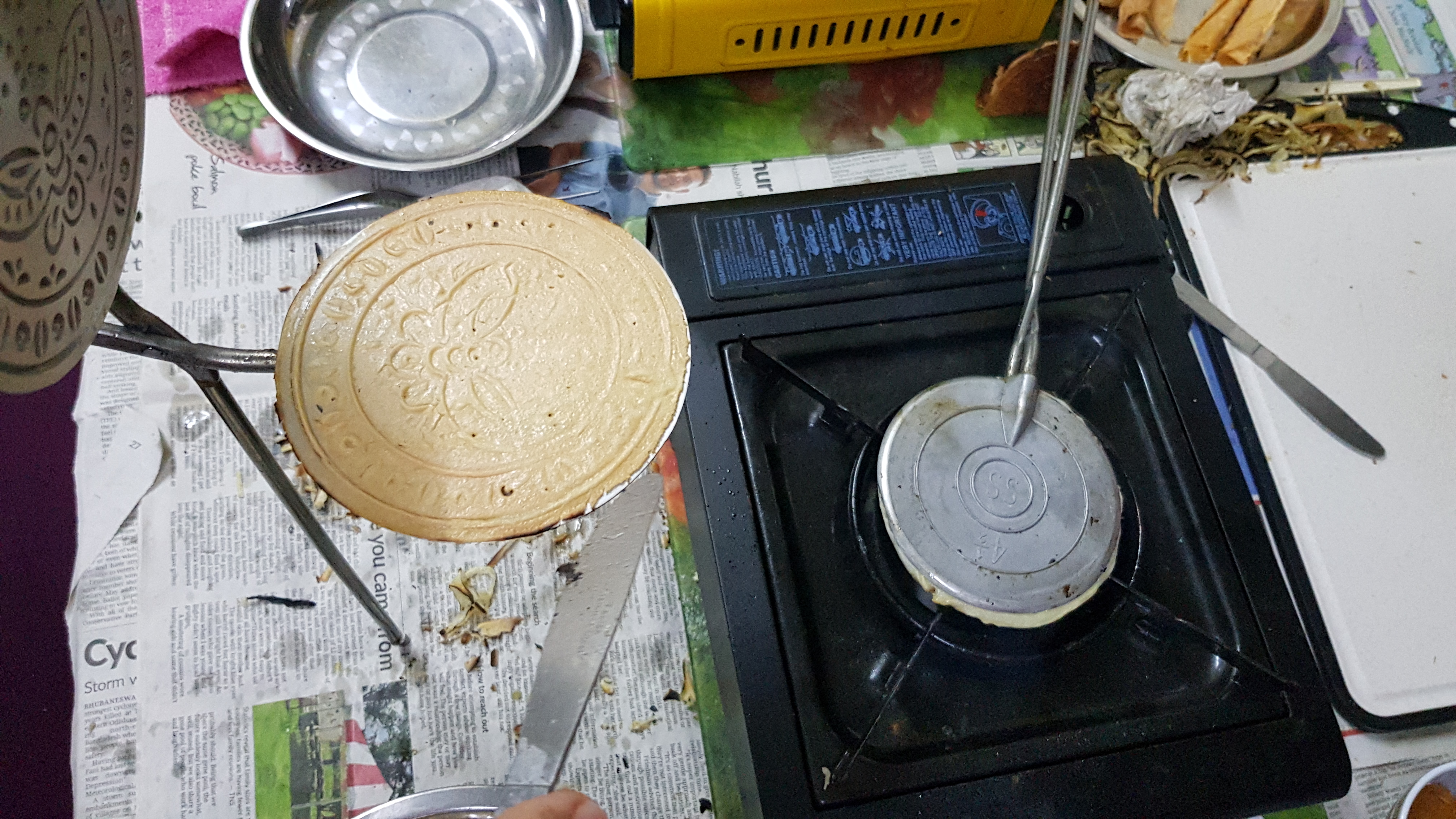 Kuih Kapit Press
